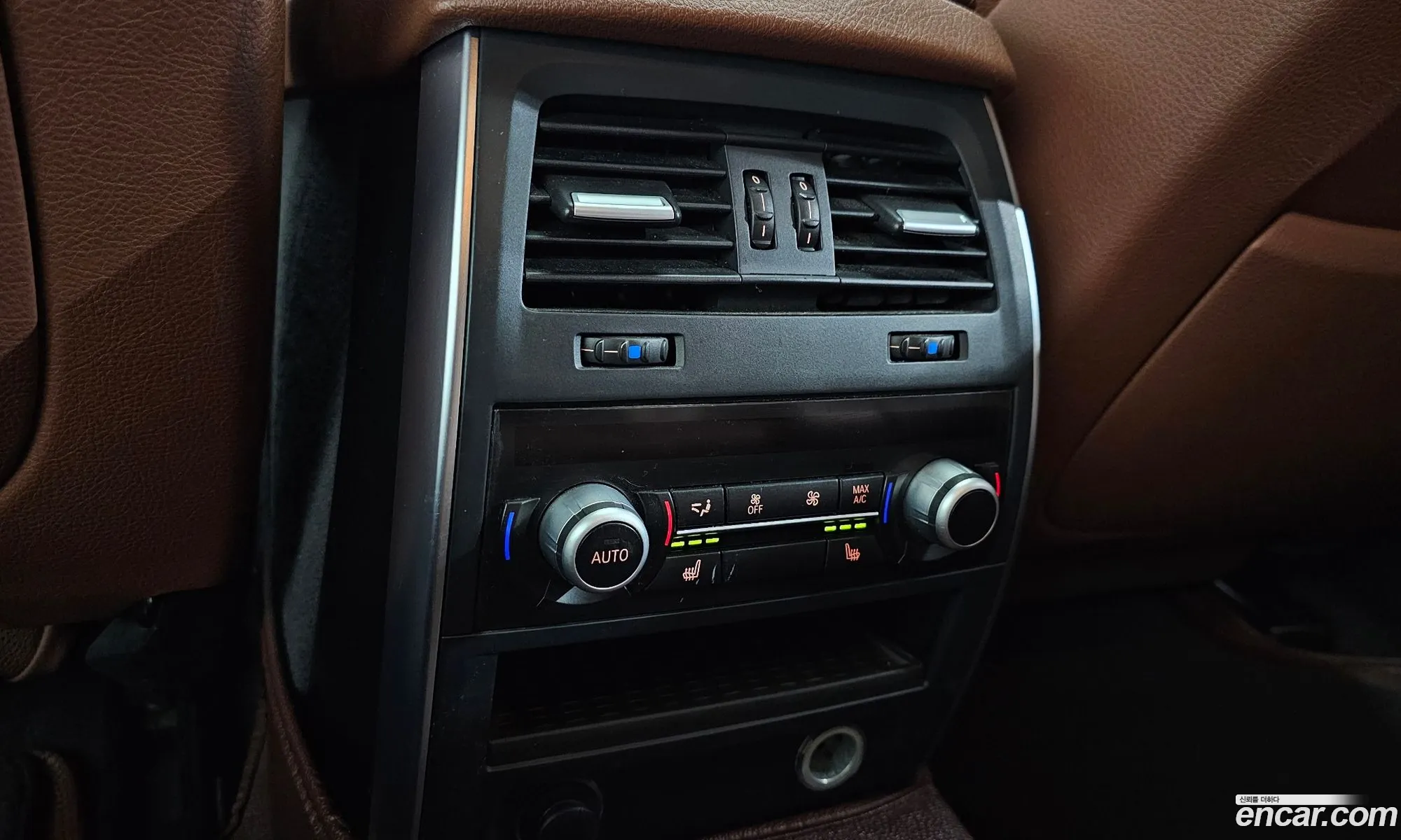 BMW 5 Series GT 2012 WBAXC2103DC989977 — 2