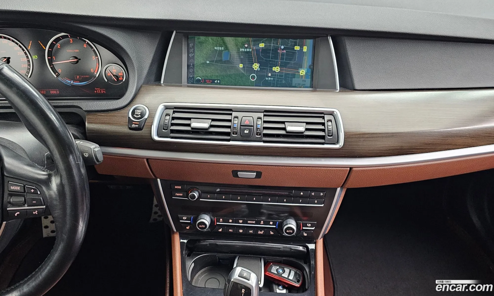 BMW 5 Series GT 2012 WBAXC2103DC989977 — 4