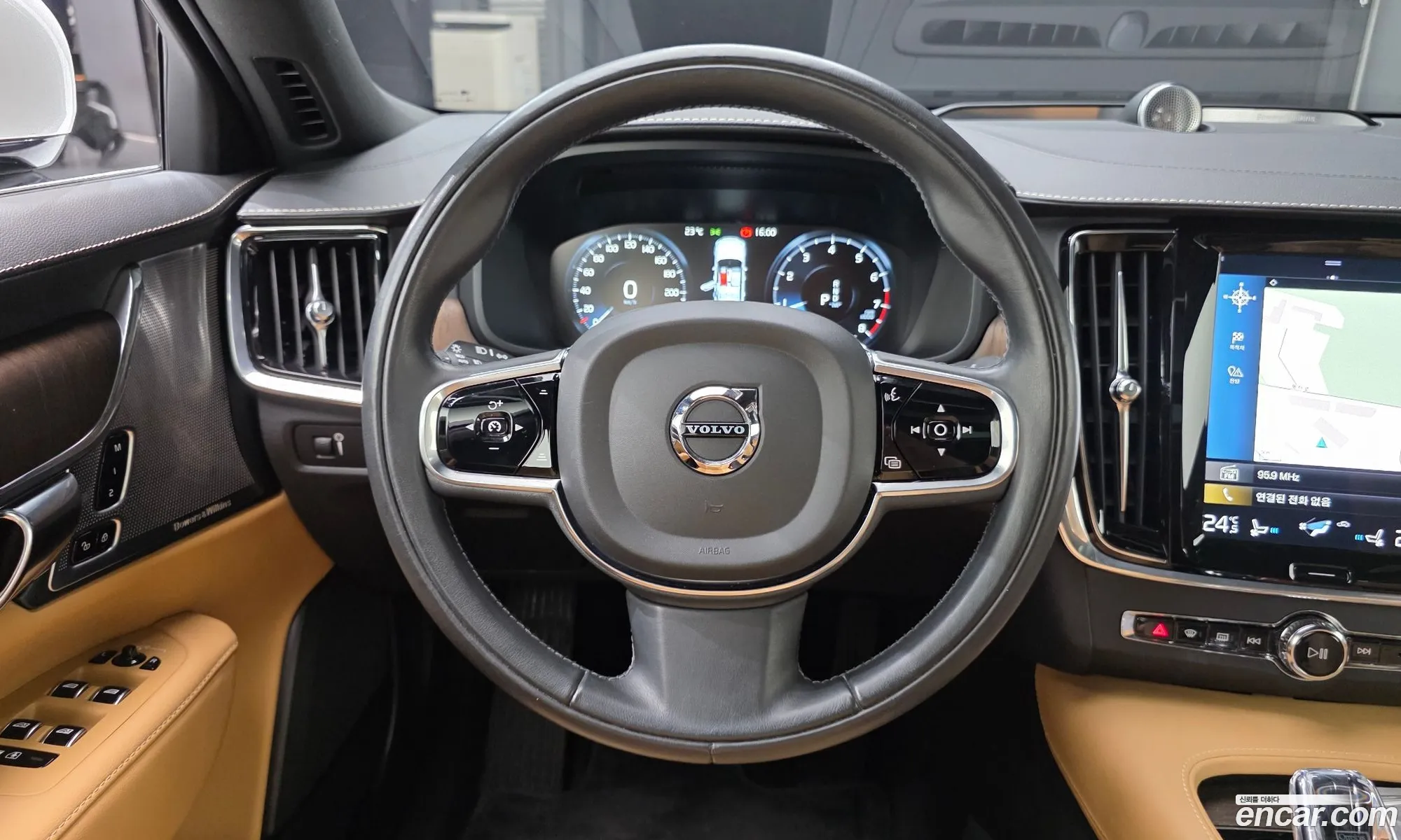 Volvo S90 2021 — 23