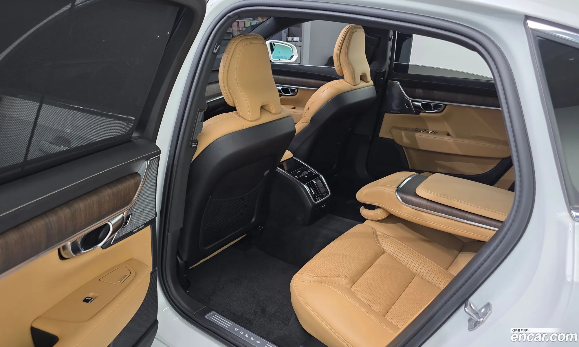 Volvo S90 2021 — 18