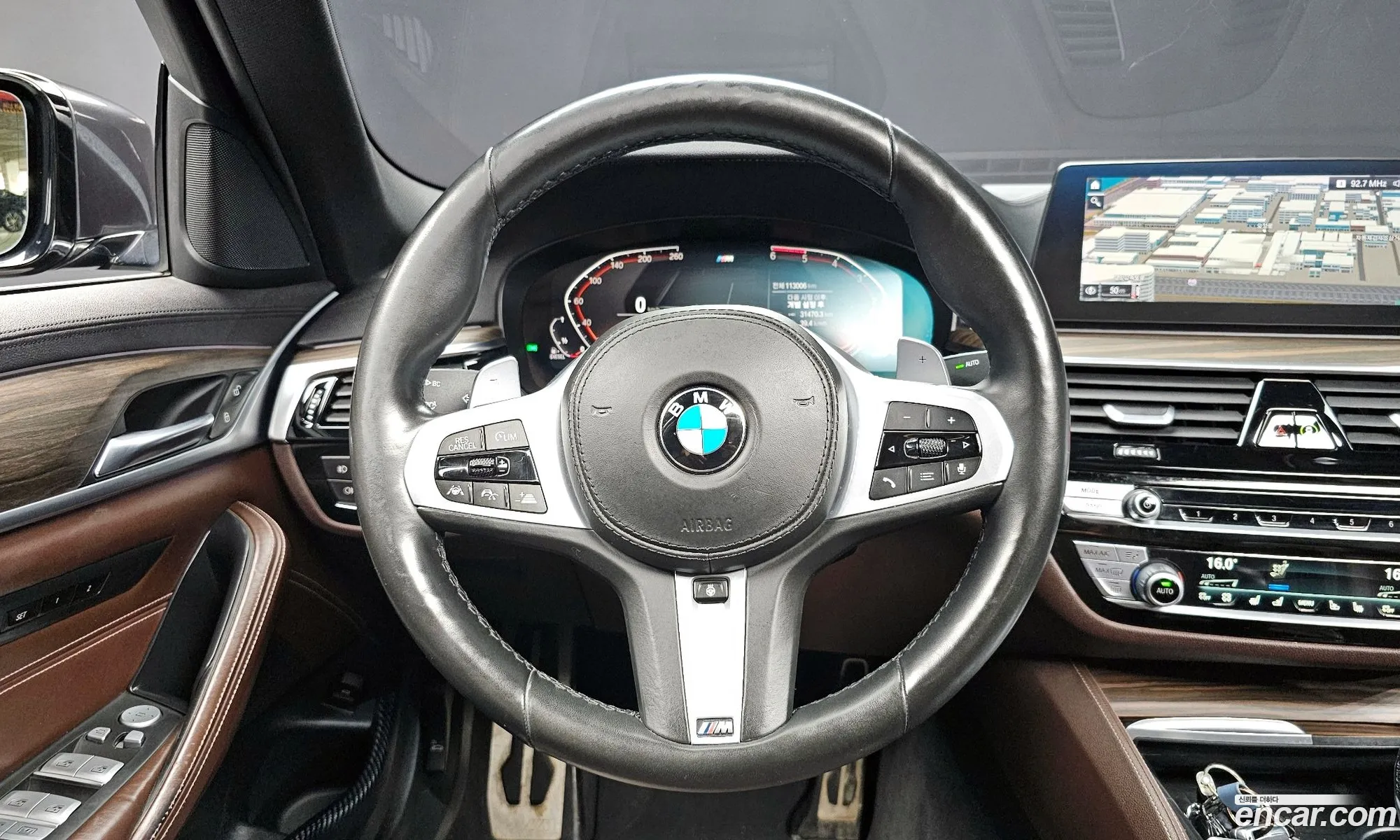 BMW 5 Series 2019 WBAJF5105LCD39659 — 3