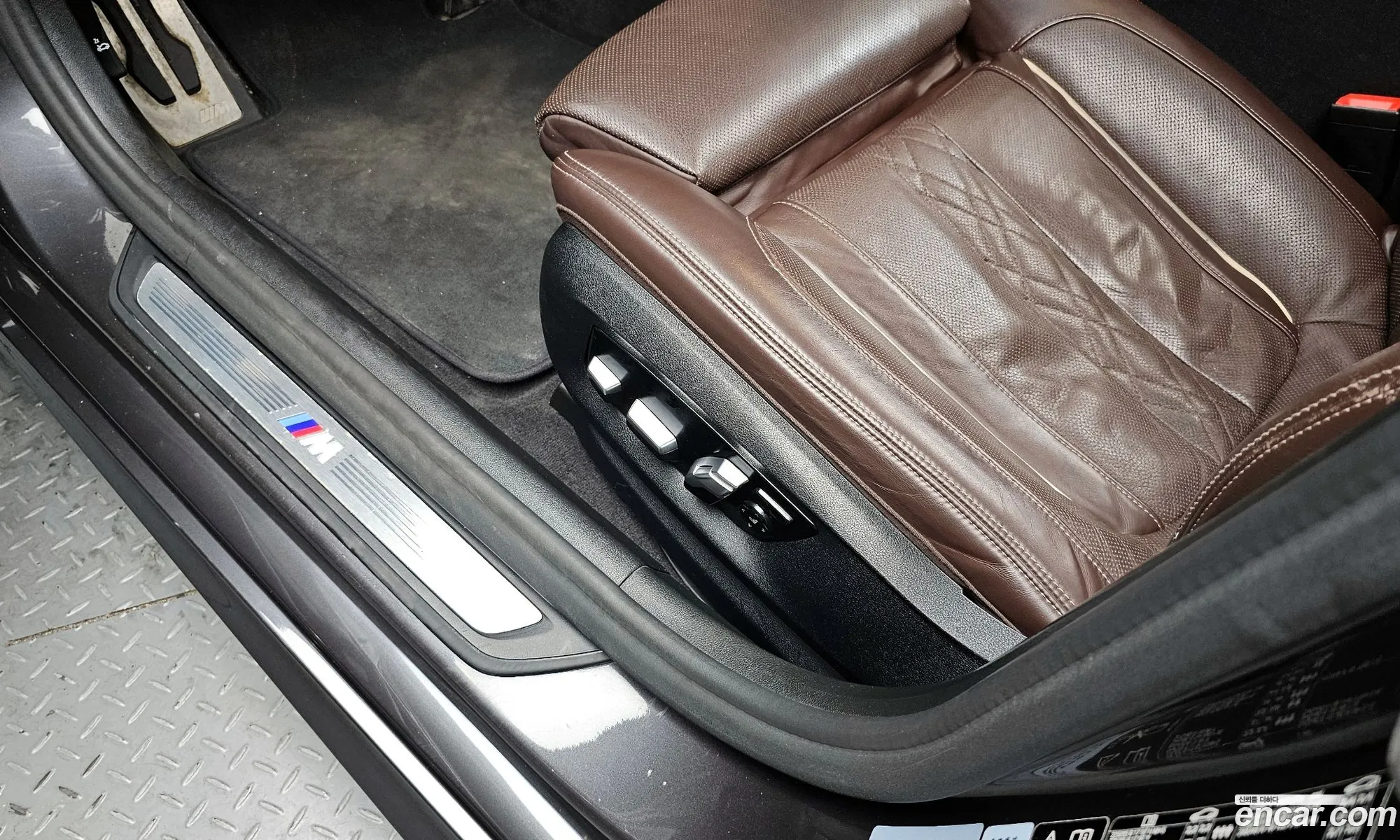BMW 5 Series 2019 WBAJF5105LCD39659 — 9