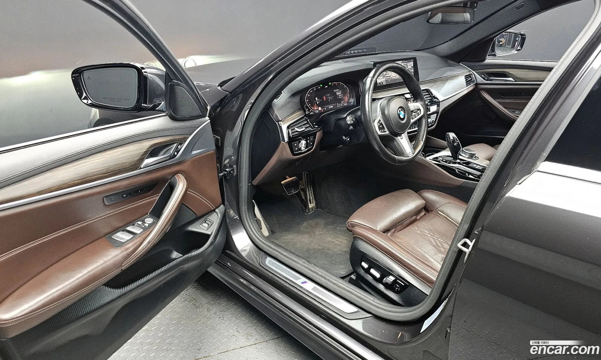 BMW 5 Series 2019 WBAJF5105LCD39659 — 22