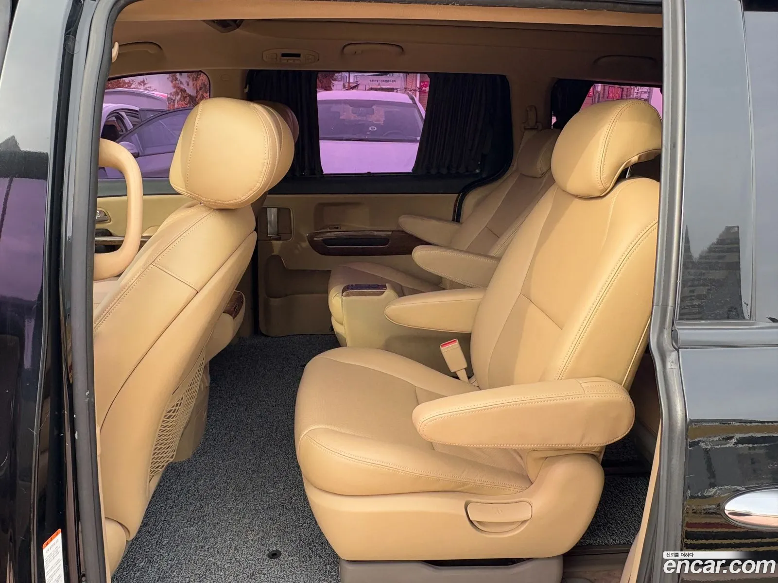 Kia Carnival 2015 — 18