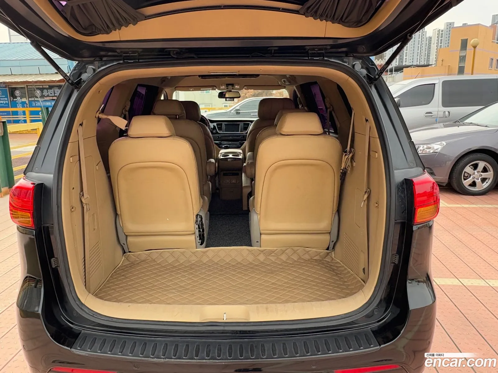 Kia Carnival 2015 — 6