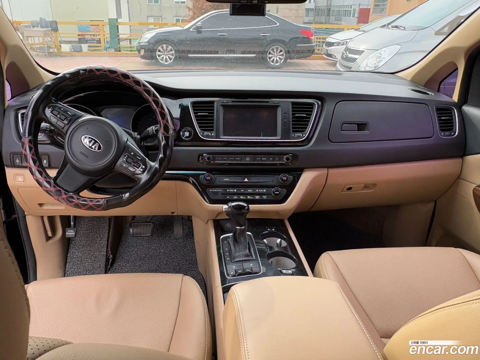 Kia Carnival 2015 — 10