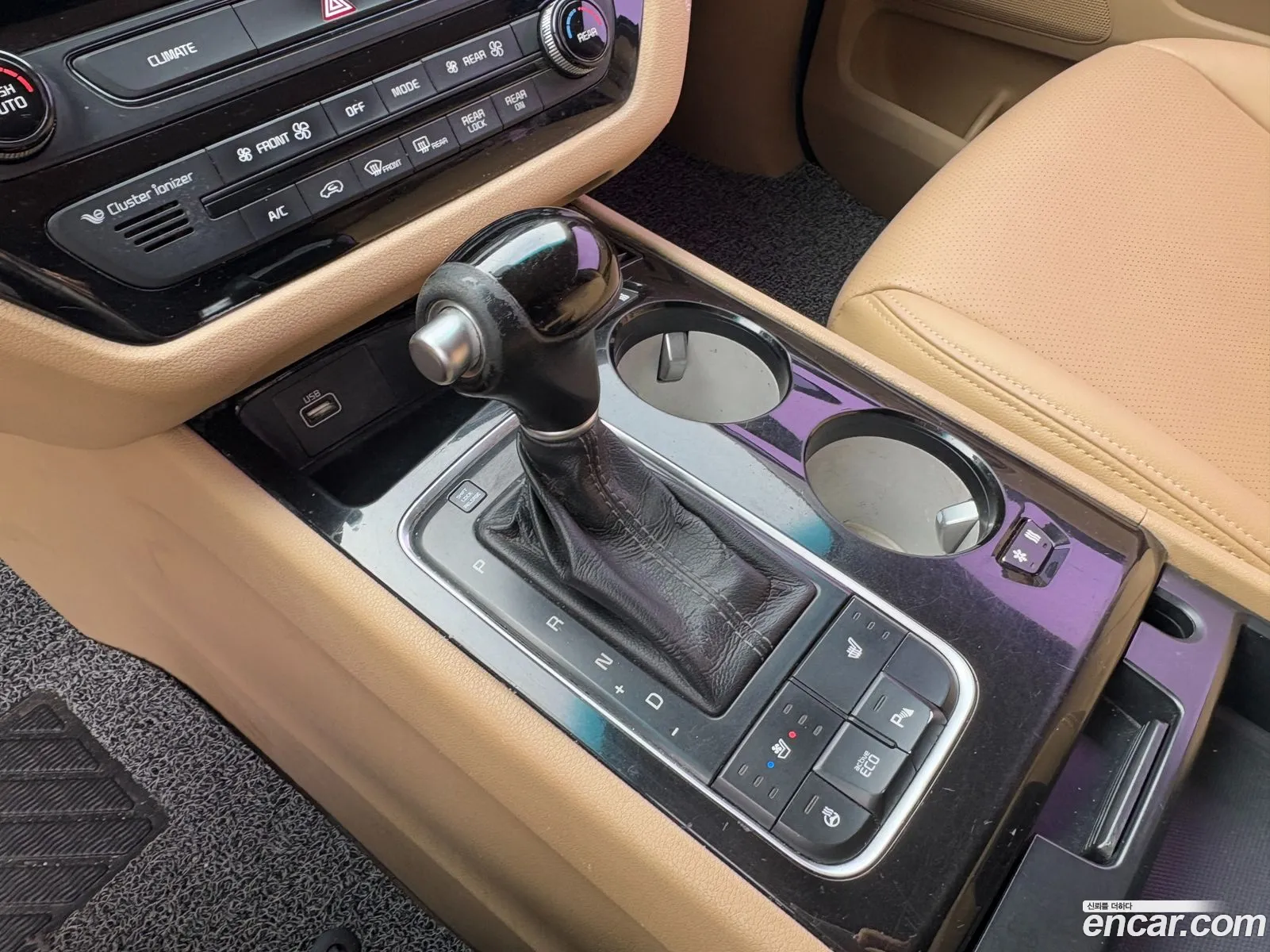 Kia Carnival 2015 — 19