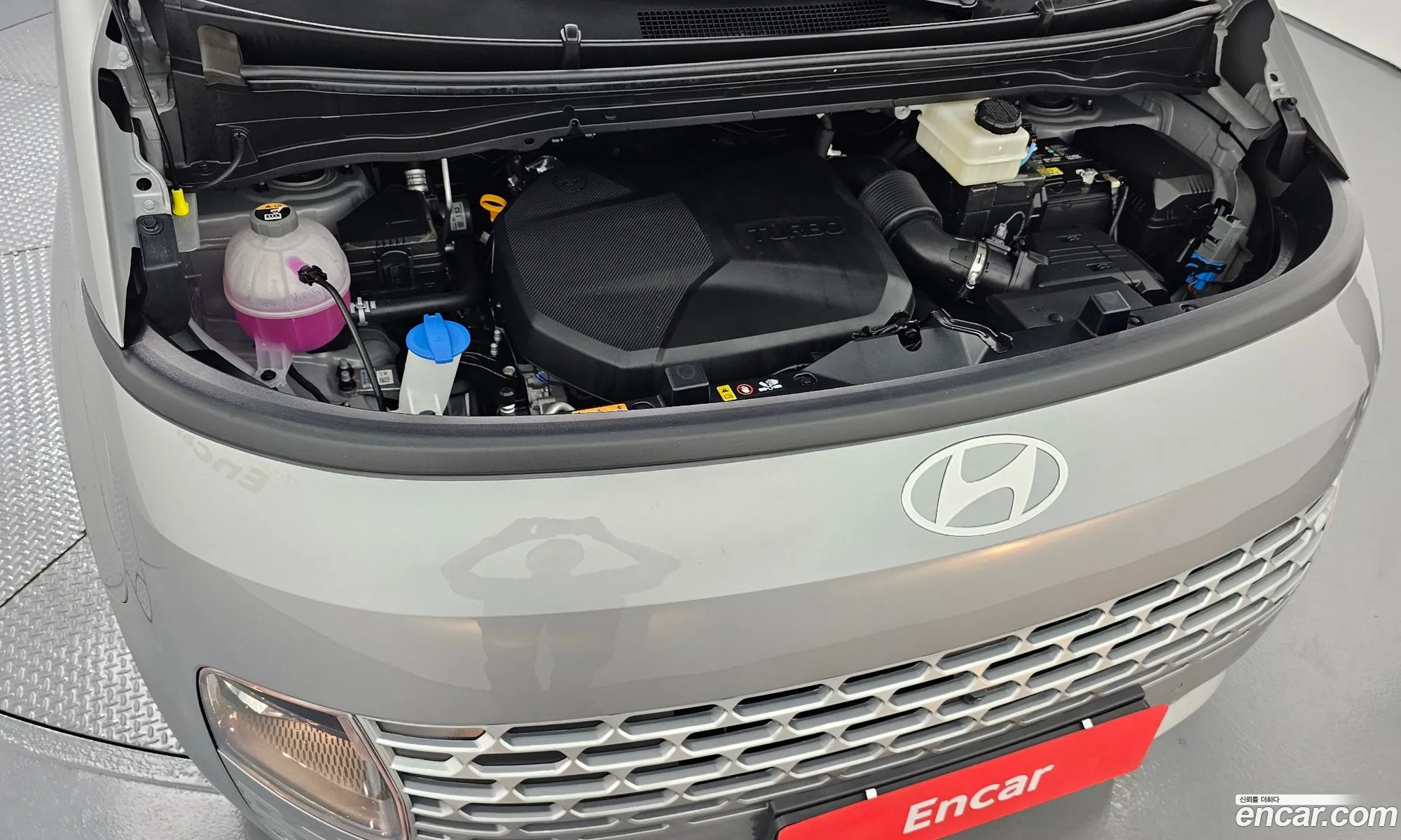 Hyundai Staria 2024 — 7