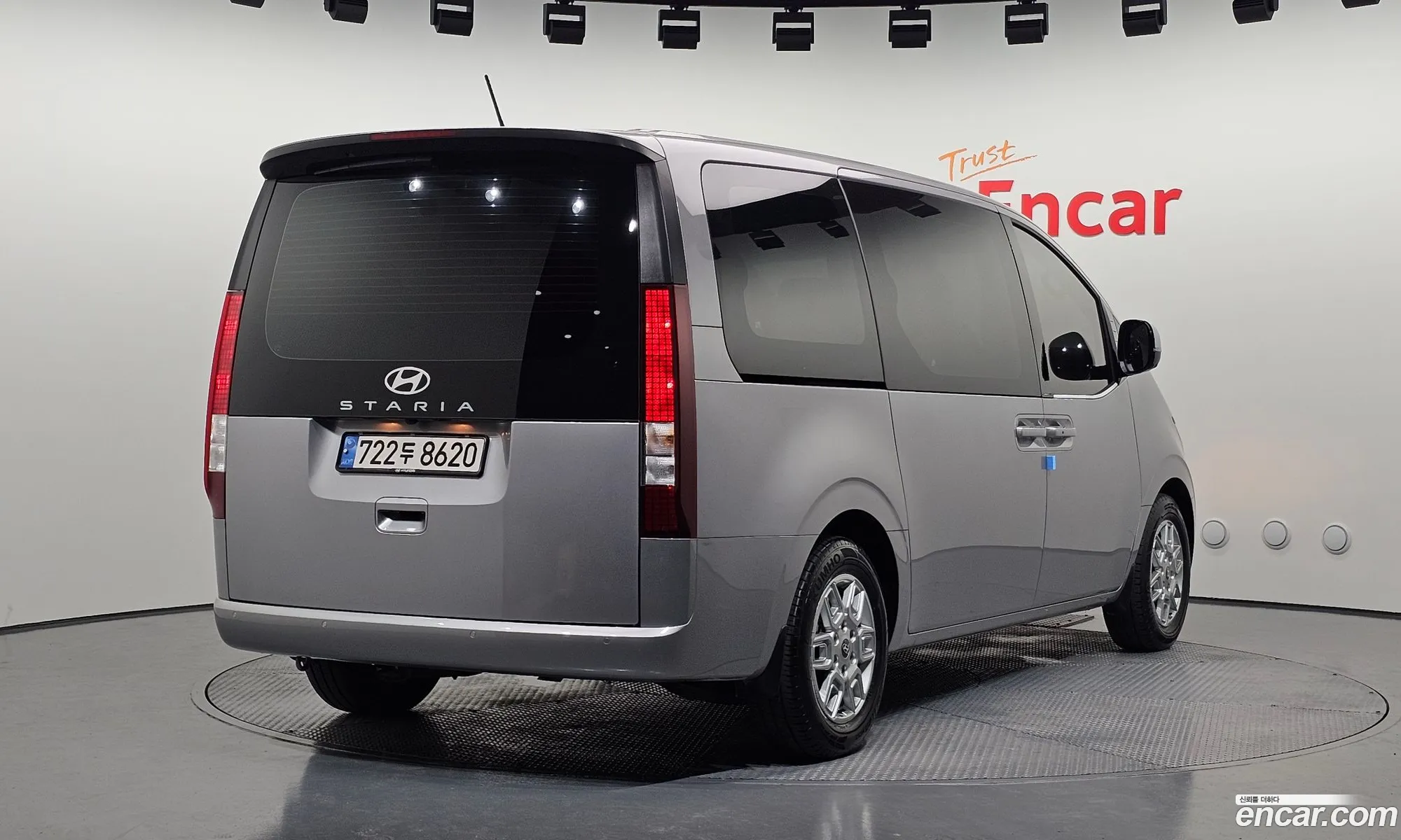 Hyundai Staria 2024 — 16