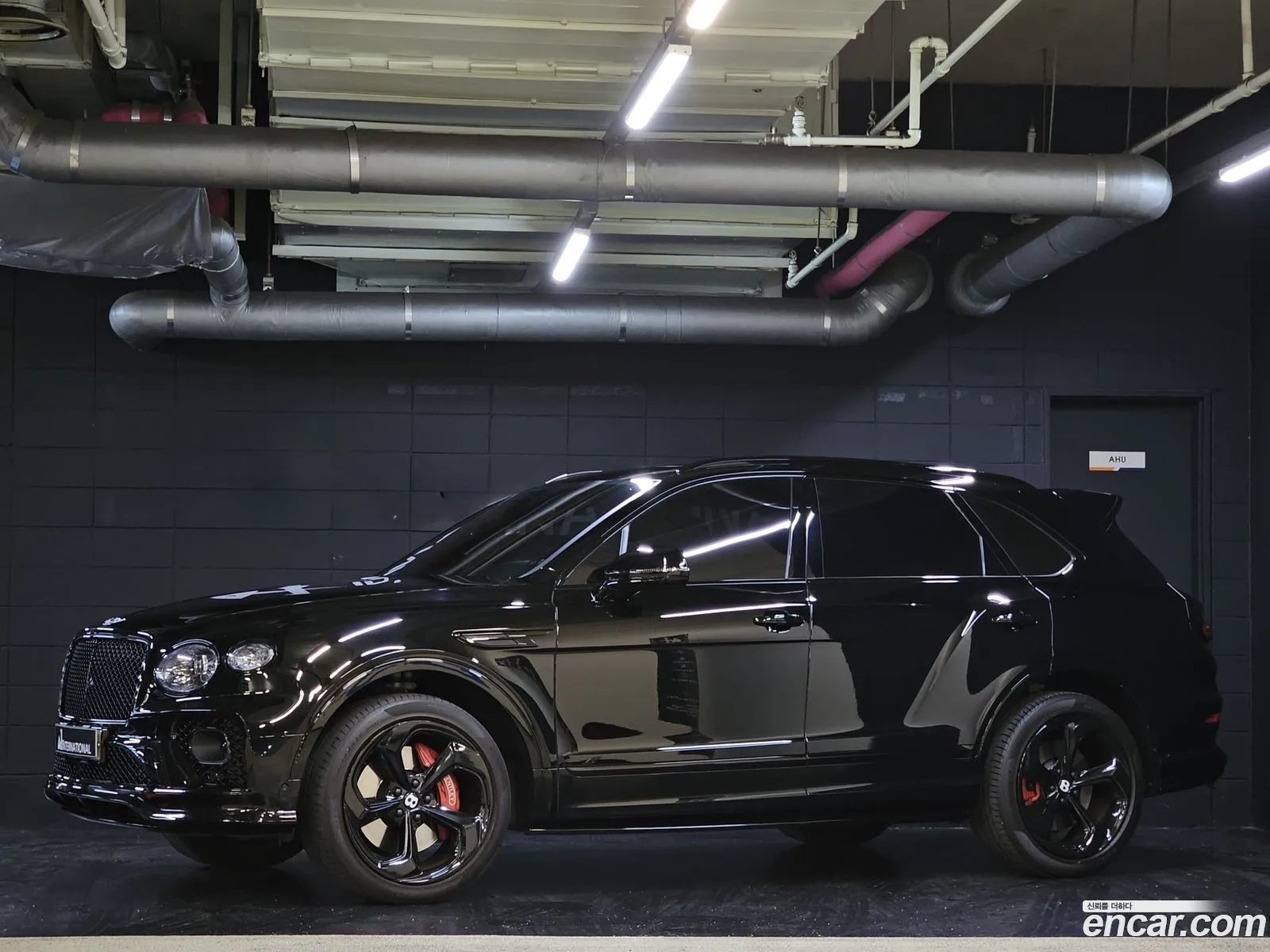 Bentley Bentayga 2022 — 18