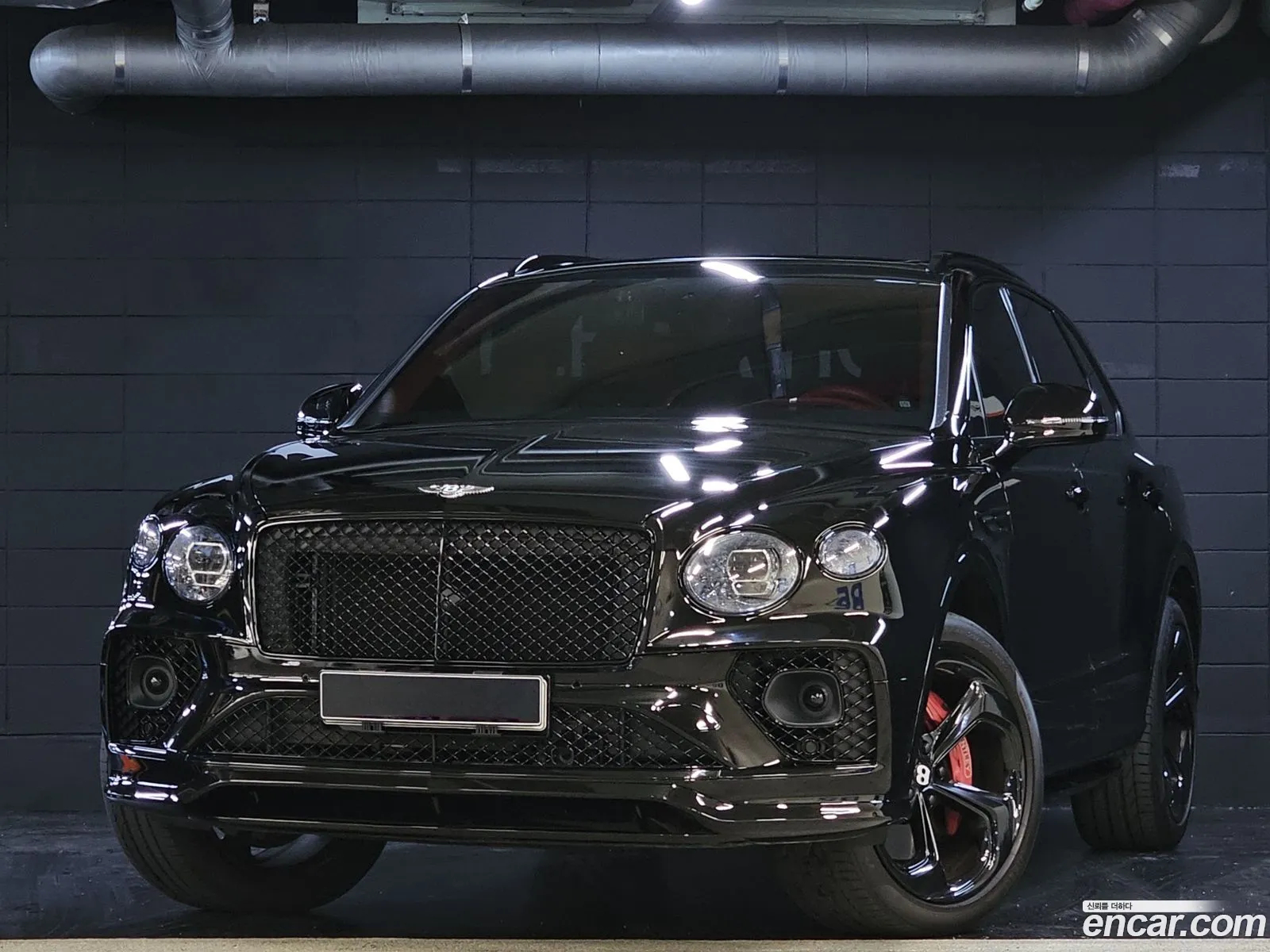 Bentley Bentayga 2022 — 16
