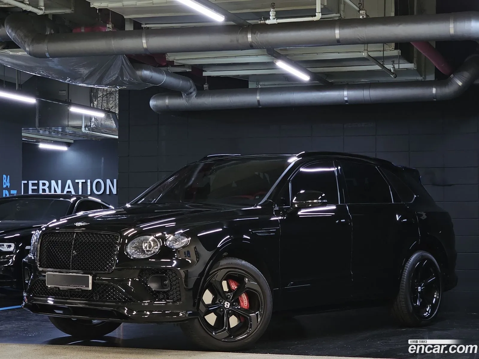 Bentley Bentayga 2022 — 19