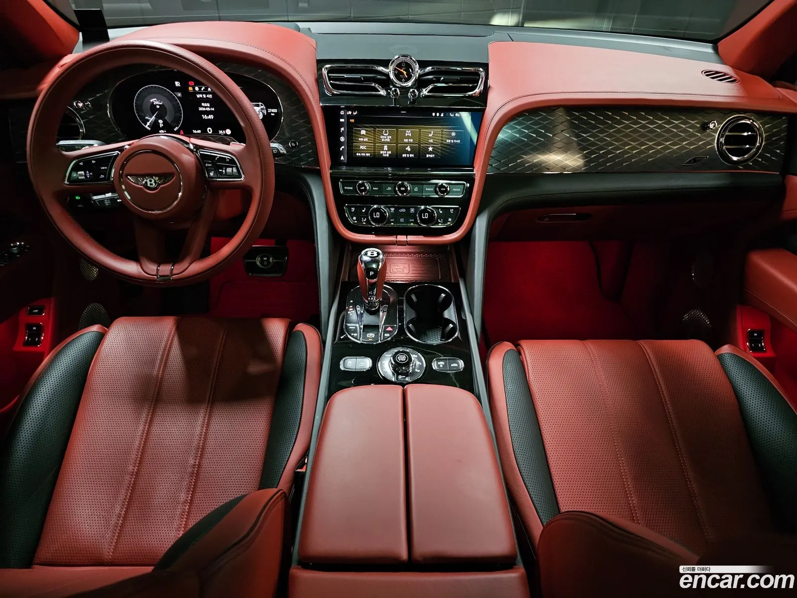 Bentley Bentayga 2022 — 8