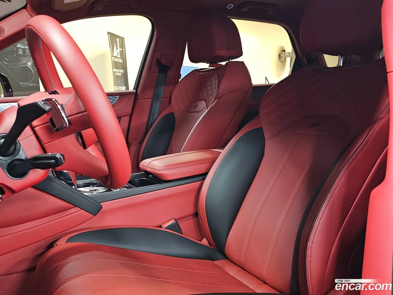 Bentley Bentayga 2022 — 13