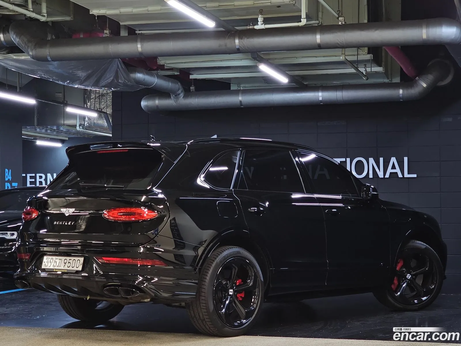 Bentley Bentayga 2022 — 10
