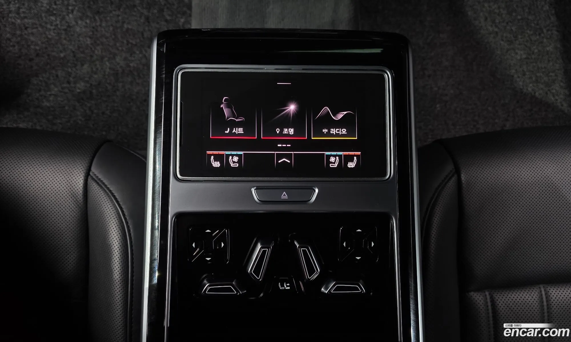 Audi A8 2021 WAUZZZF89MN003659 — 9