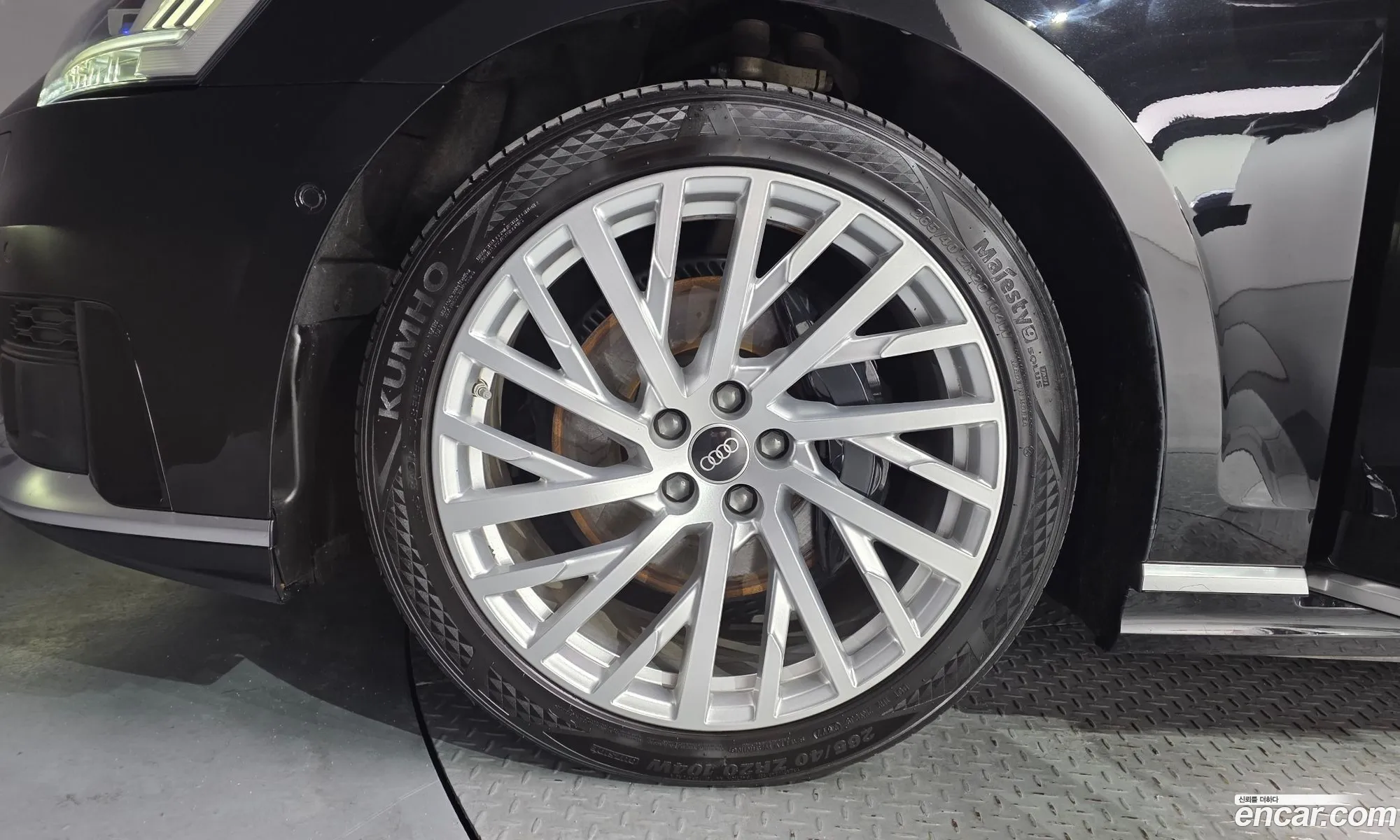 Audi A8 2021 WAUZZZF89MN003659 — 12