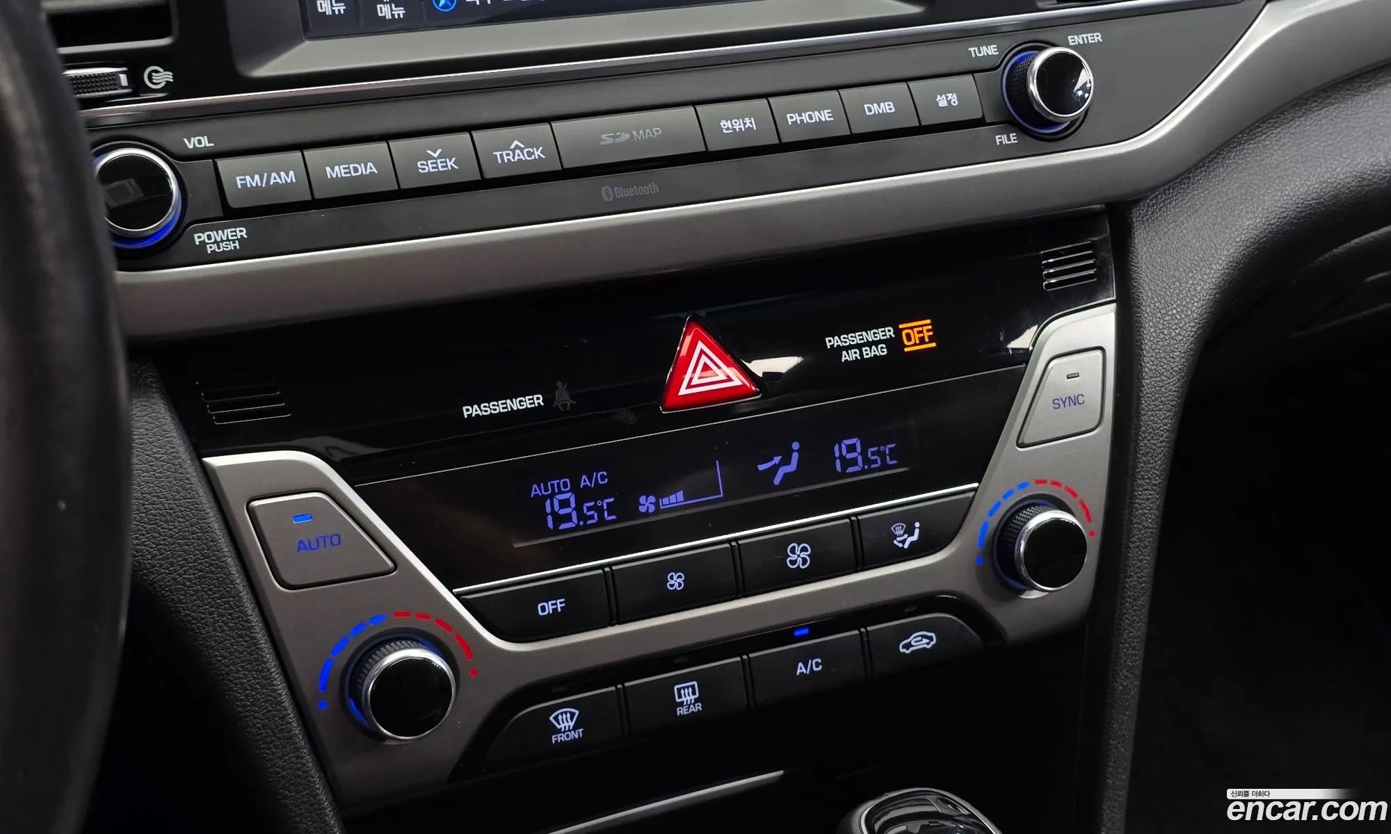 Hyundai Elantra AD 2016 — 16