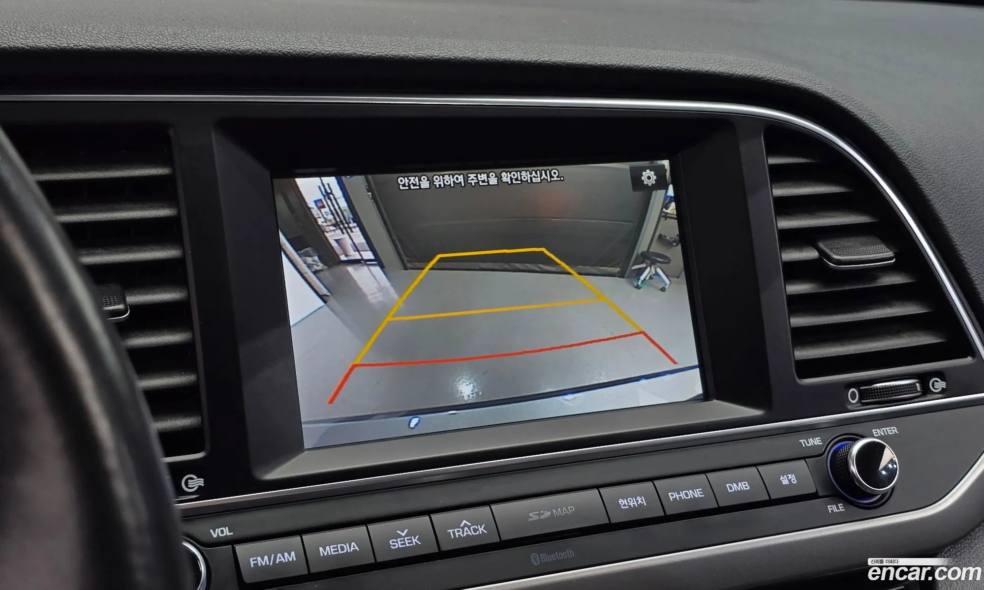 Hyundai Elantra AD 2016 — 15