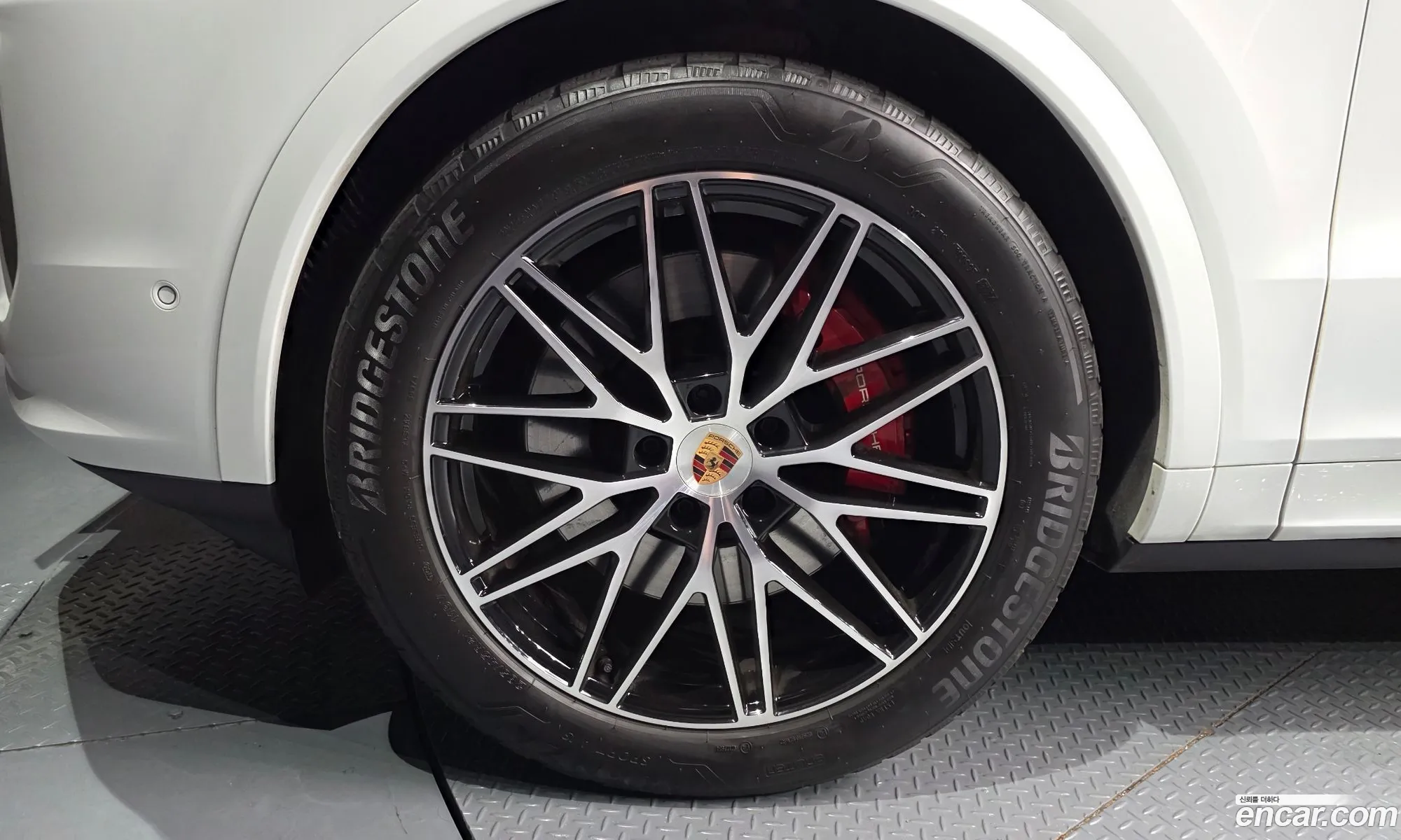 Porsche Cayenne 2024 WP1BN29Y2SDA70012 — 7