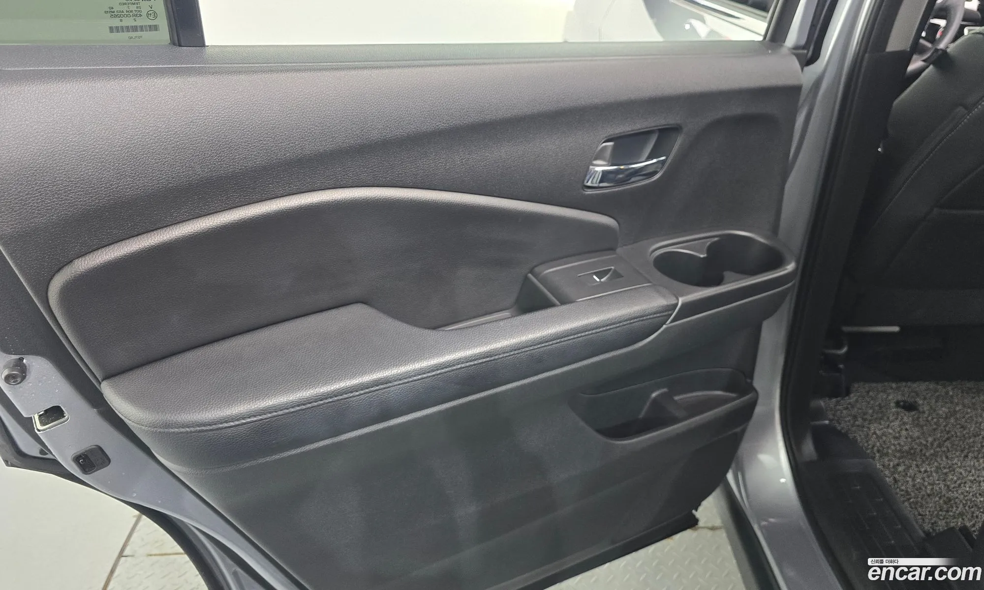 Honda Pilot 2017 5FNYF6850HB201498 — 17