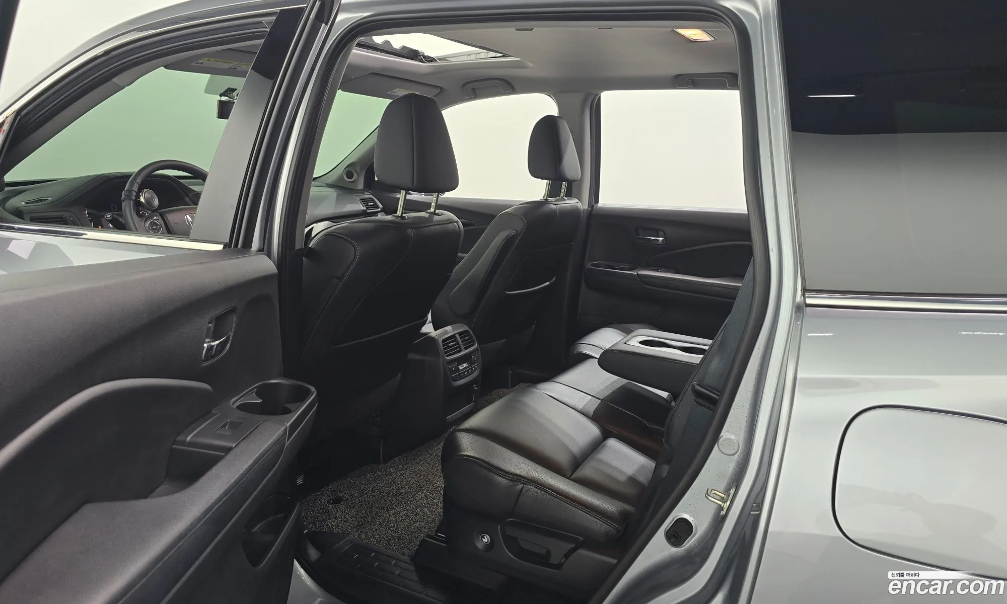 Honda Pilot 2017 5FNYF6850HB201498 — 18