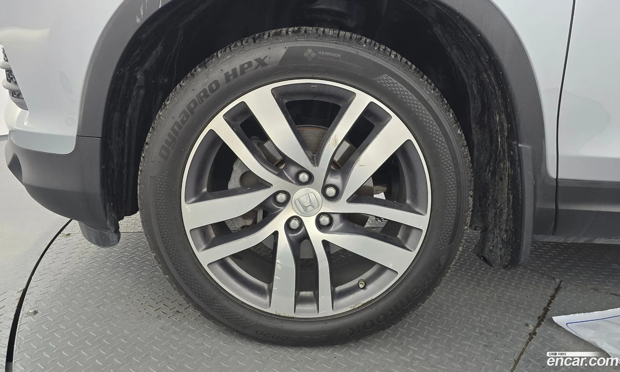 Honda Pilot 2017 5FNYF6850HB201498 — 28
