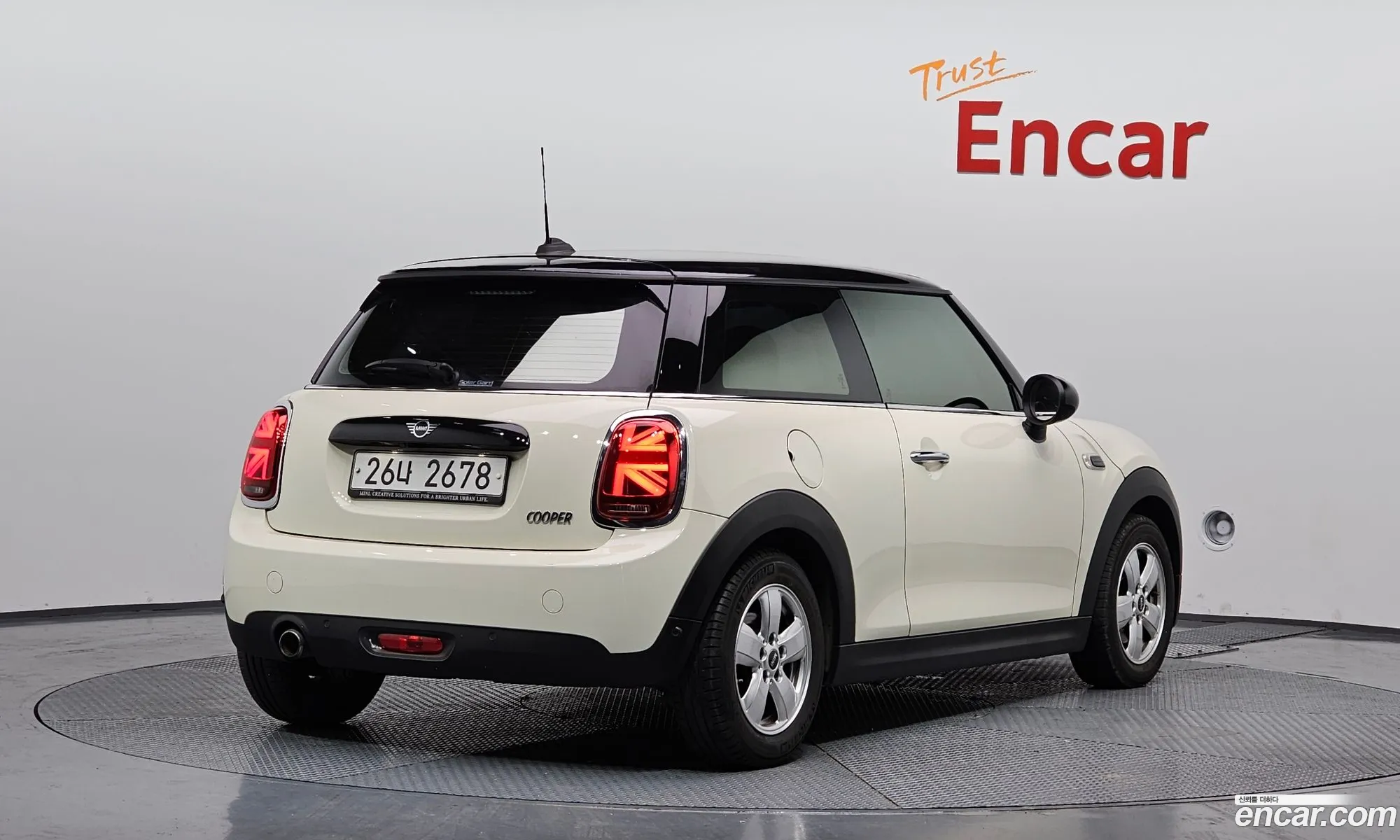 Mini Cooper 2019 WMWXP5108K2H92976 — 9