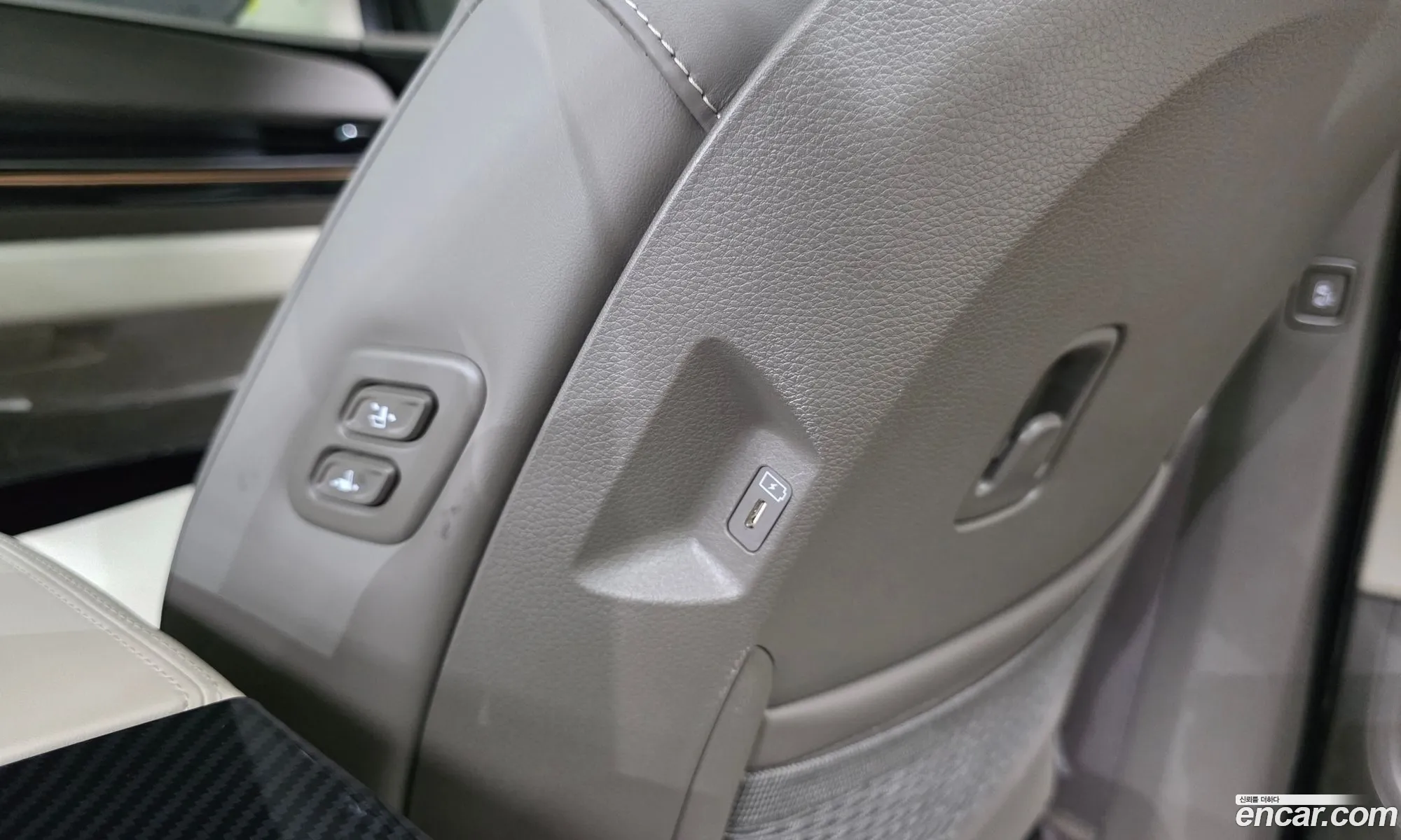 Kia Carnival 2024 — 9