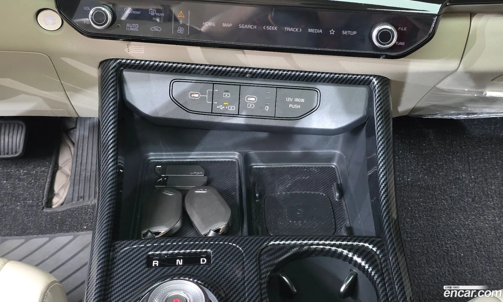 Kia Carnival 2024 — 10