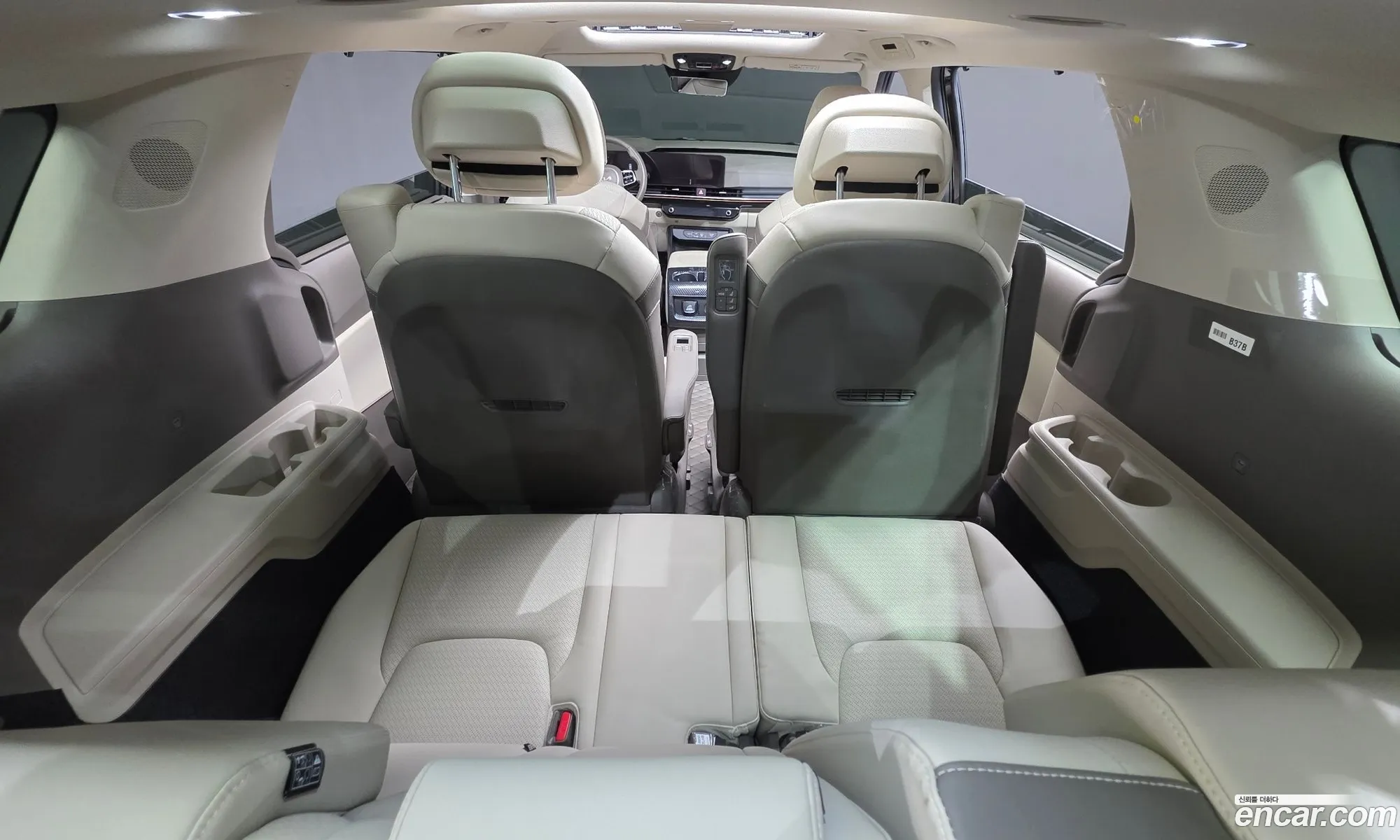 Kia Carnival 2024 — 38