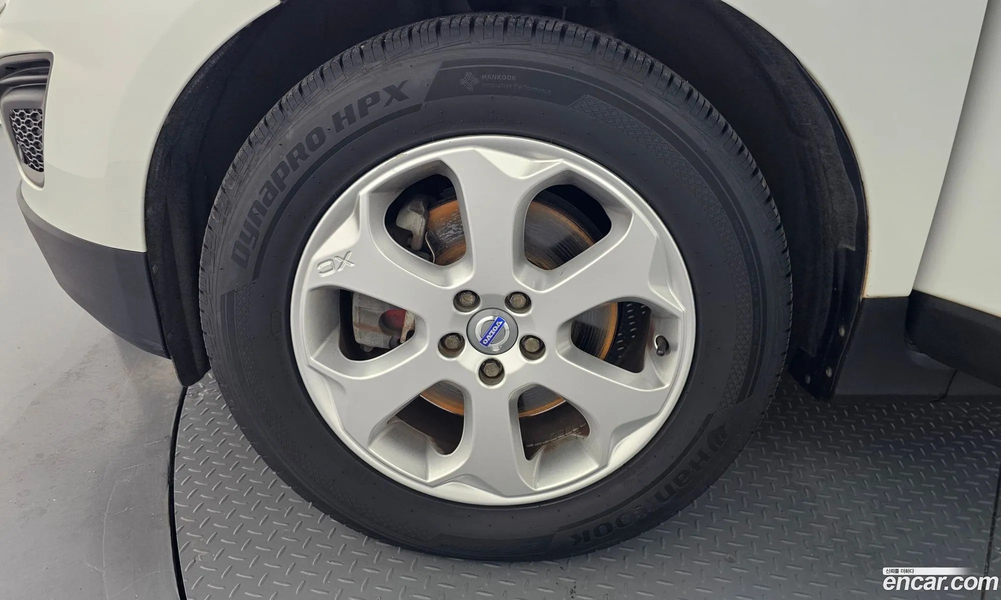 Volvo XC60 2012 YV1DZ88K0D2400764 — 10