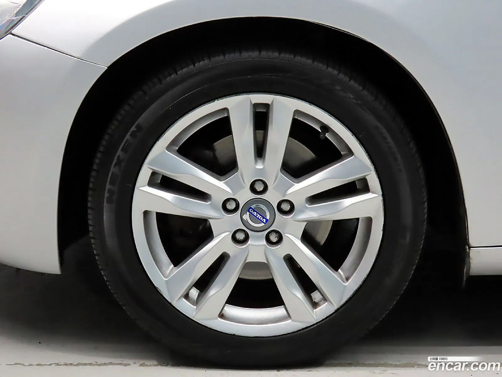 Volvo S60 2012 — 17