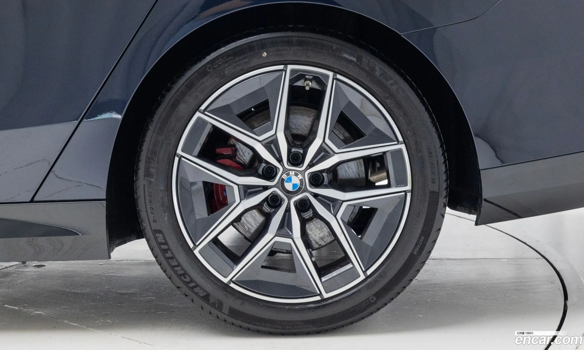 BMW 5 Series 2024 — 9