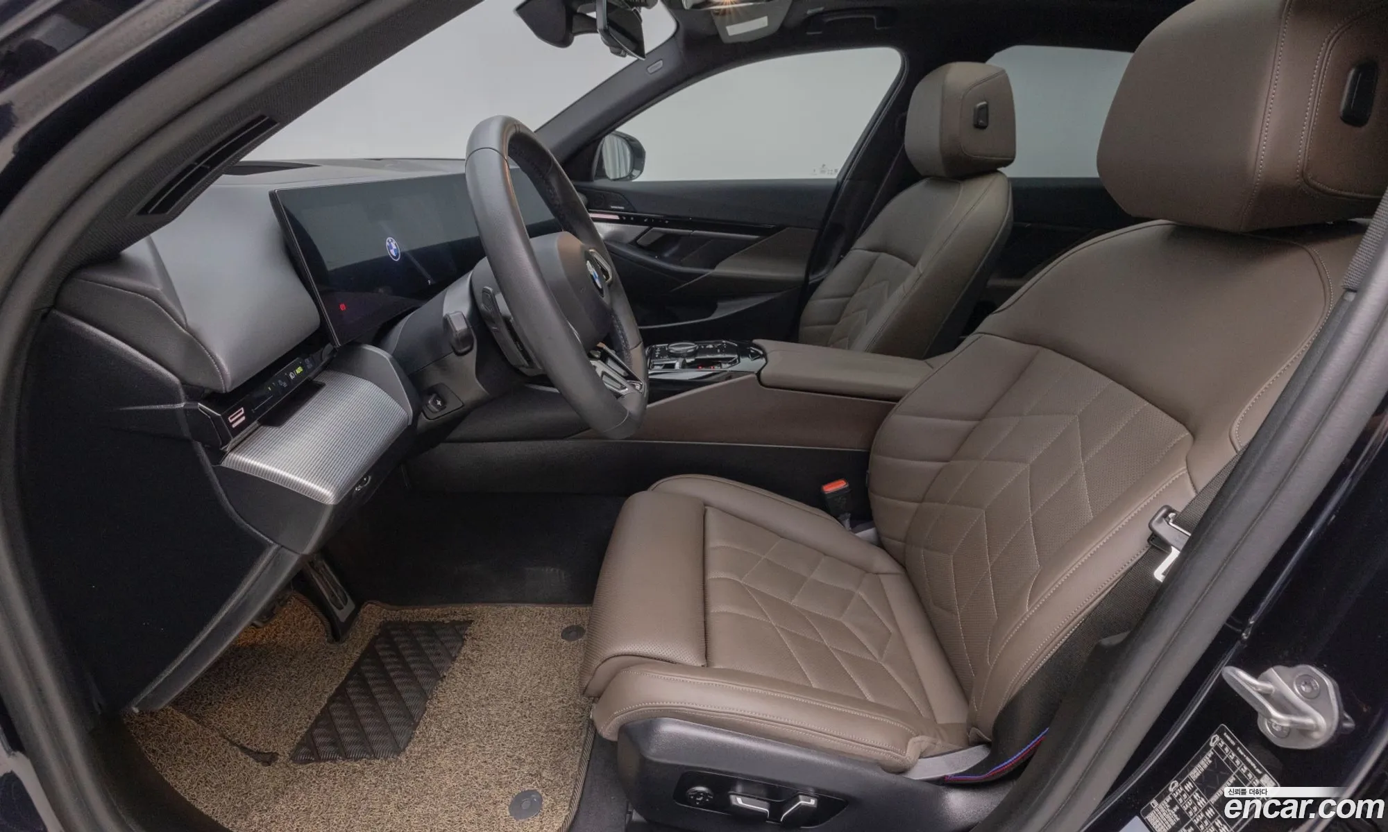 BMW 5 Series 2024 — 8