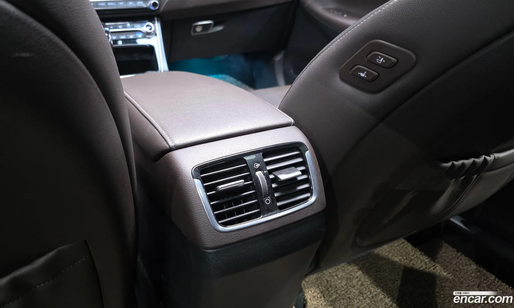 Hyundai Grandeur IG 2017 — 24
