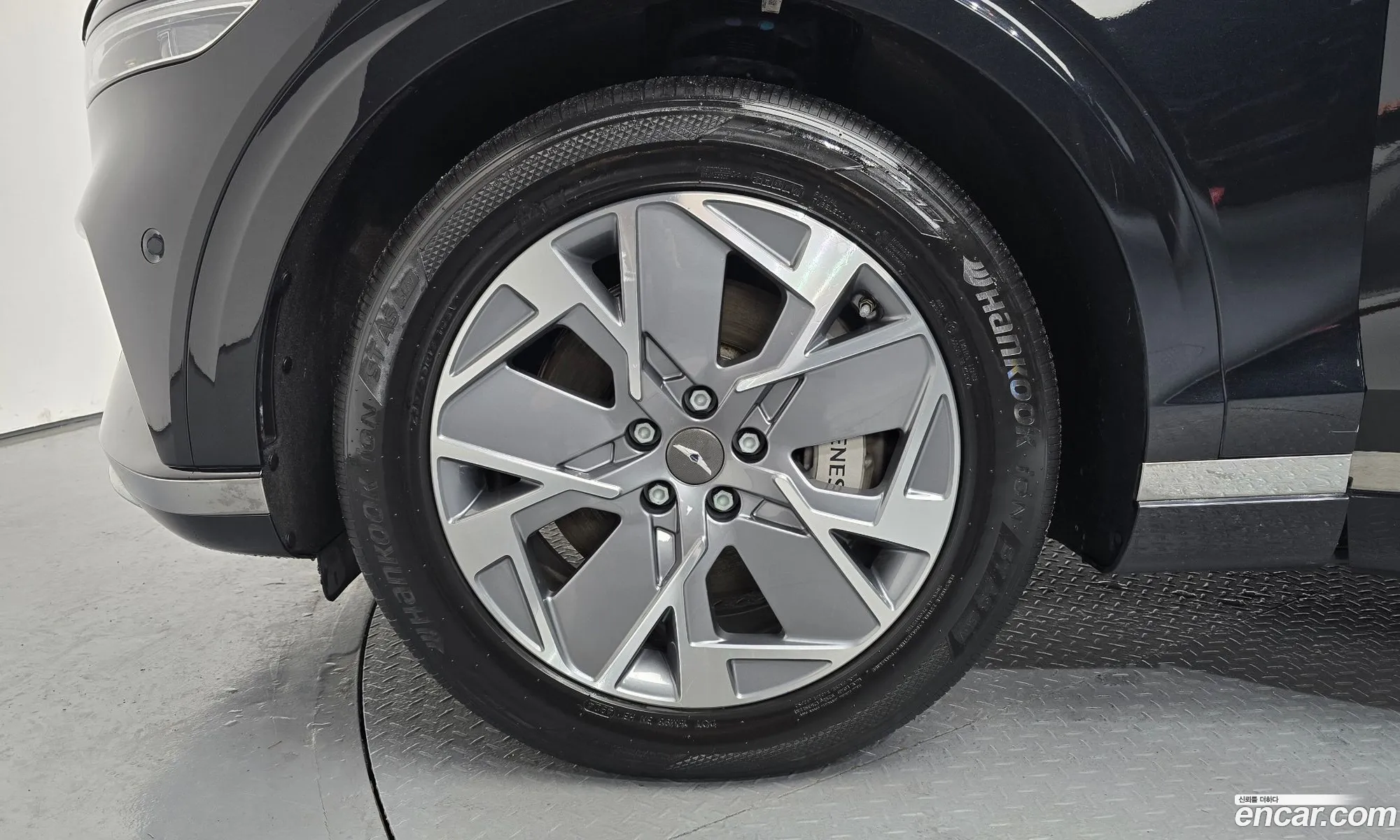 Genesis Electrified GV70 2022 — 31