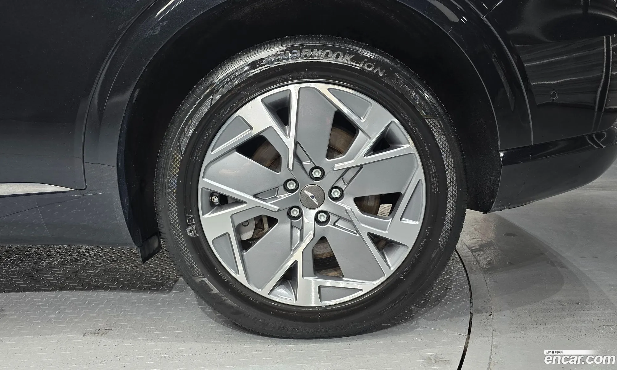 Genesis Electrified GV70 2022 — 19
