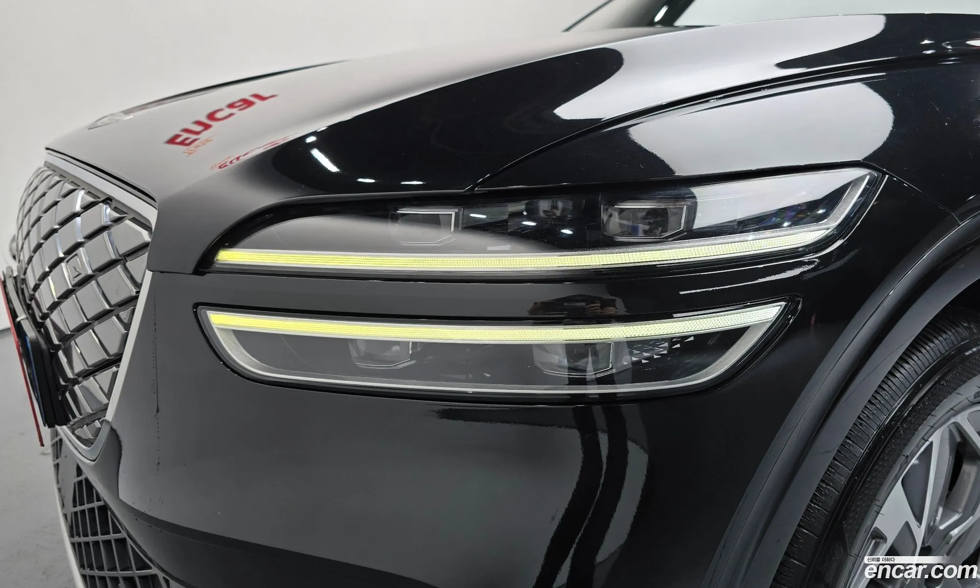 Genesis Electrified GV70 2022 — 33