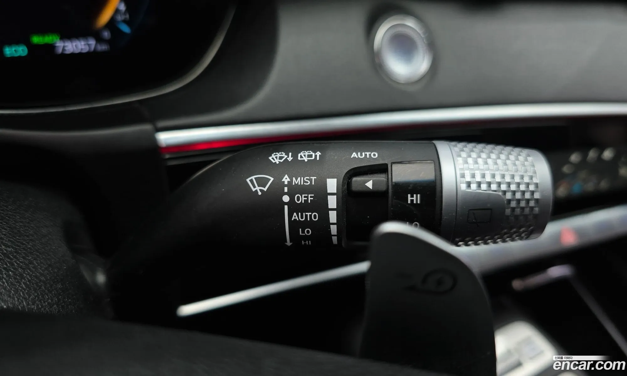 Genesis Electrified GV70 2022 — 10