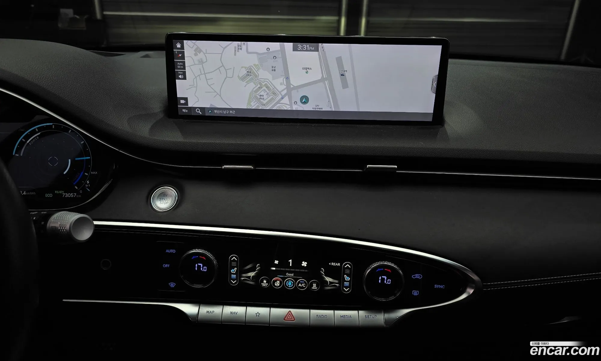Genesis Electrified GV70 2022 — 8
