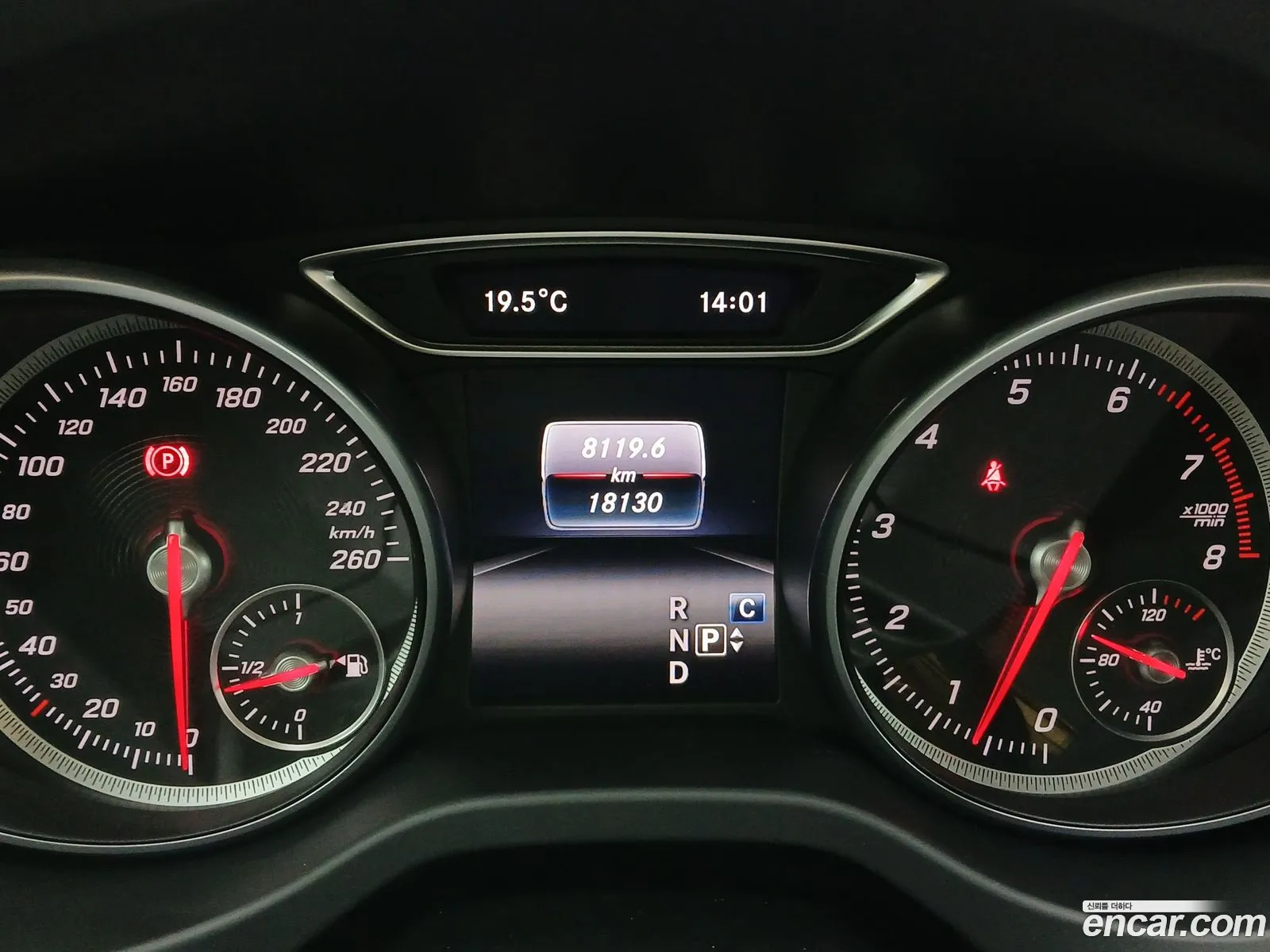 Mercedes-Benz GLA-Class X156 2017 — 18