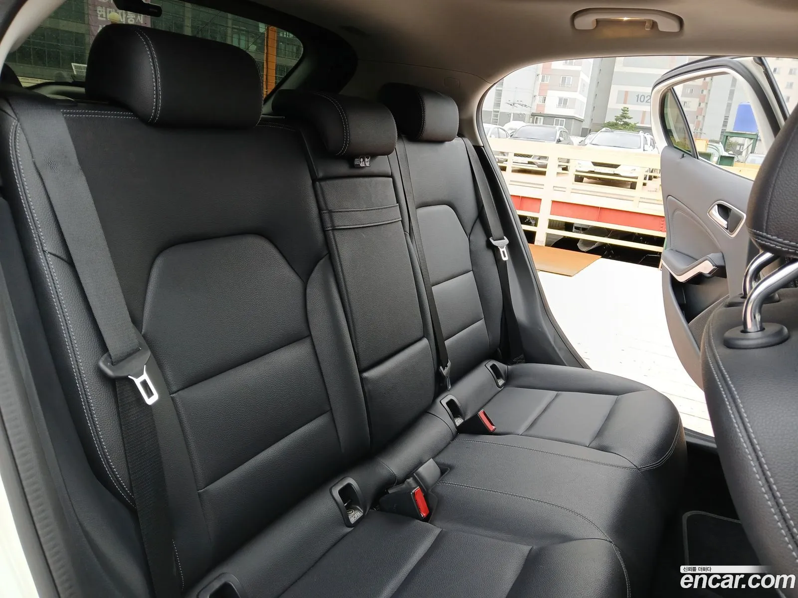 Mercedes-Benz GLA-Class X156 2017 — 9