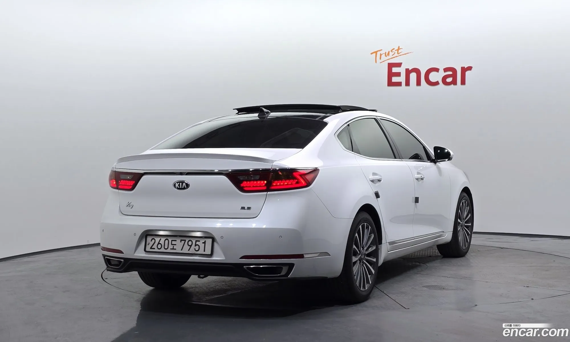 Kia K7 2017 — 9
