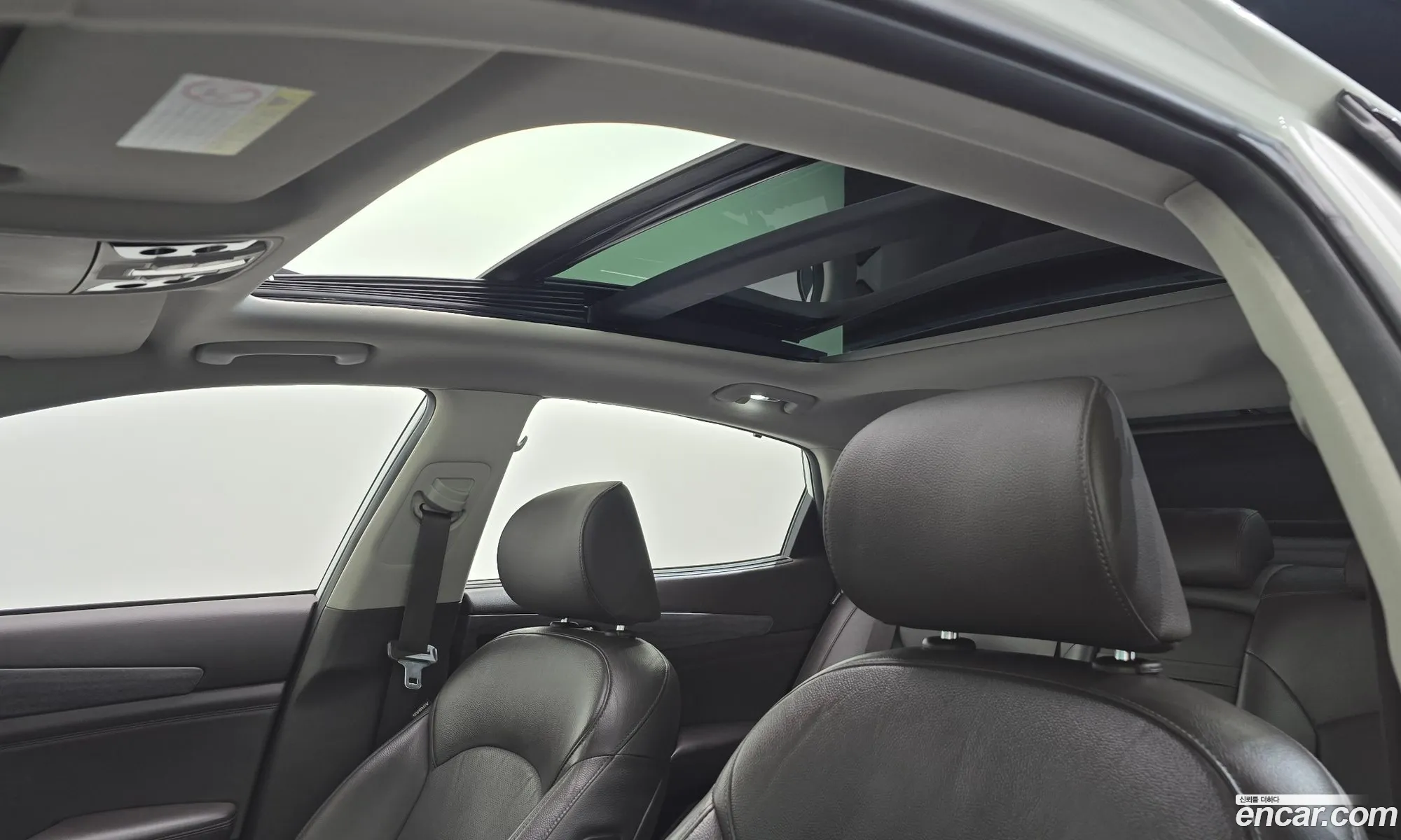 Kia K7 2017 — 14