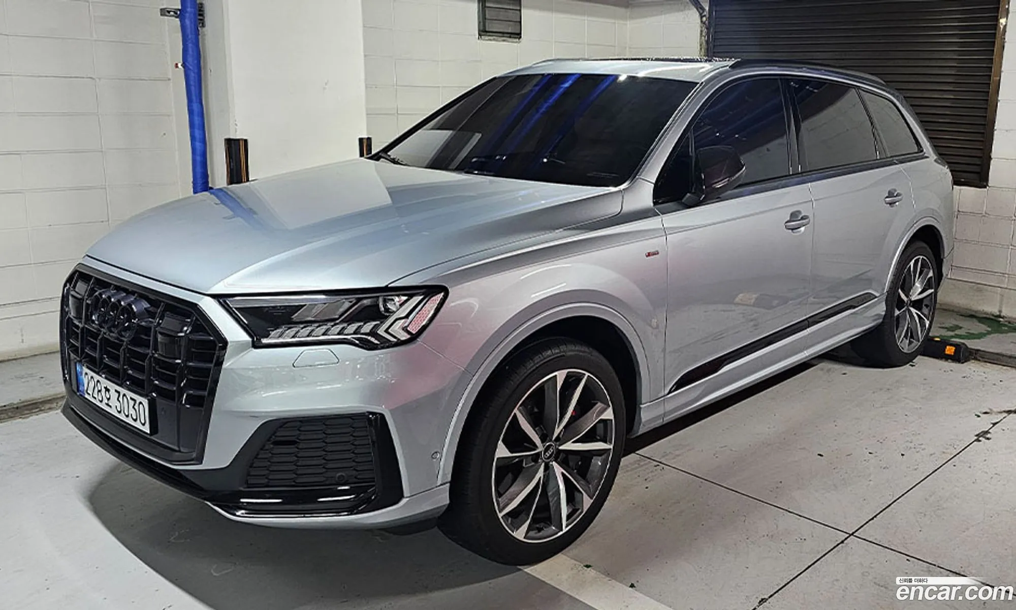 Audi Q7 2023 — 4