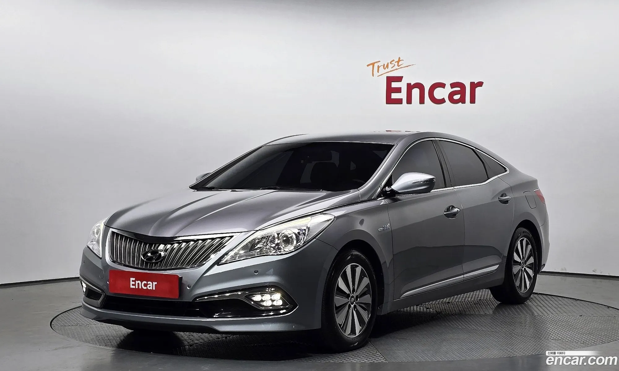 Hyundai Grandeur HG Hybrid 2015 — 18