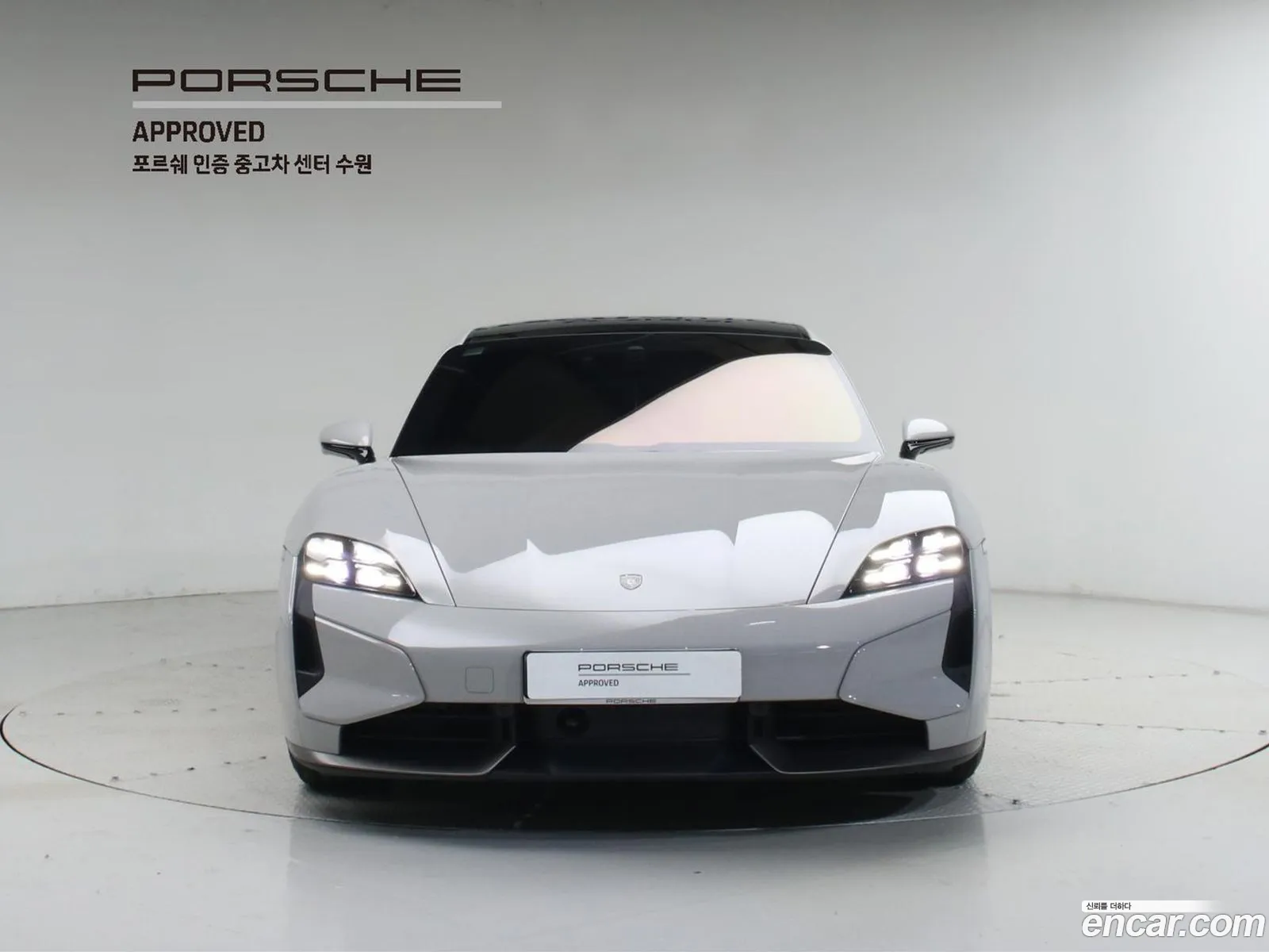 Porsche Taycan 2025 — 16
