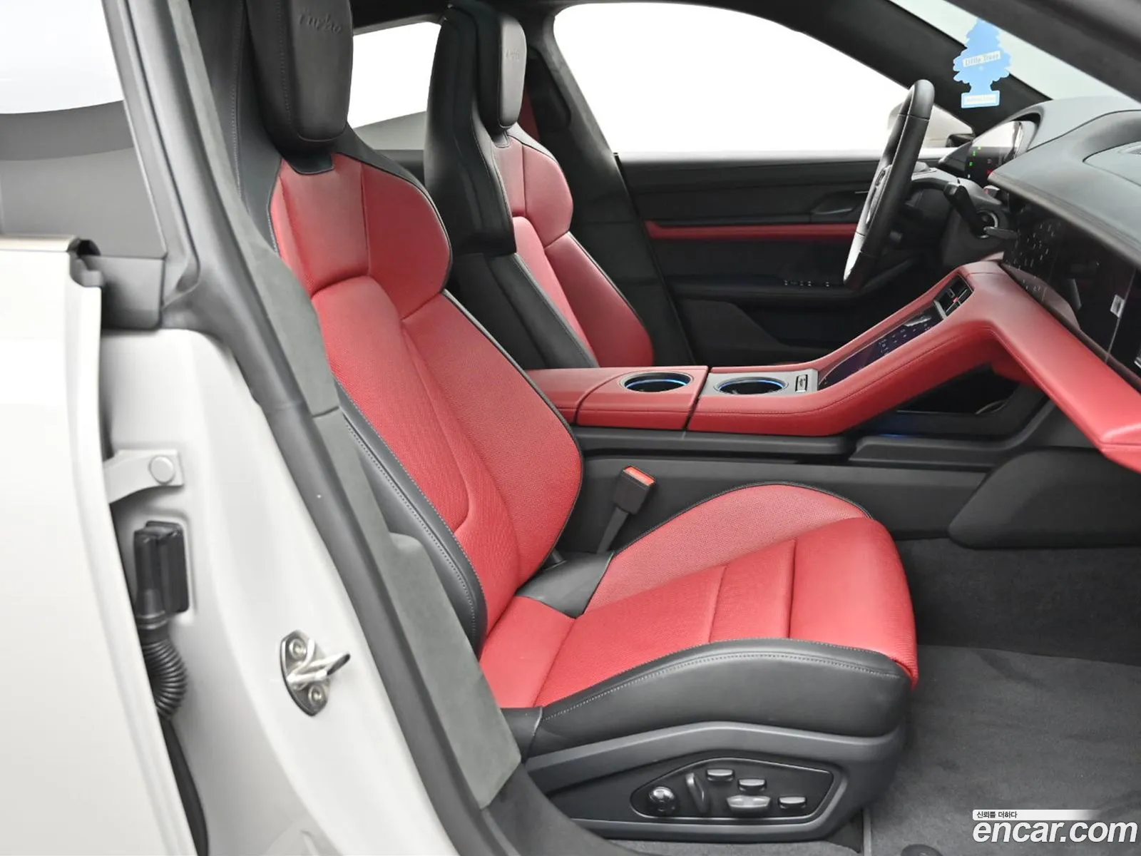 Porsche Taycan 2025 — 5
