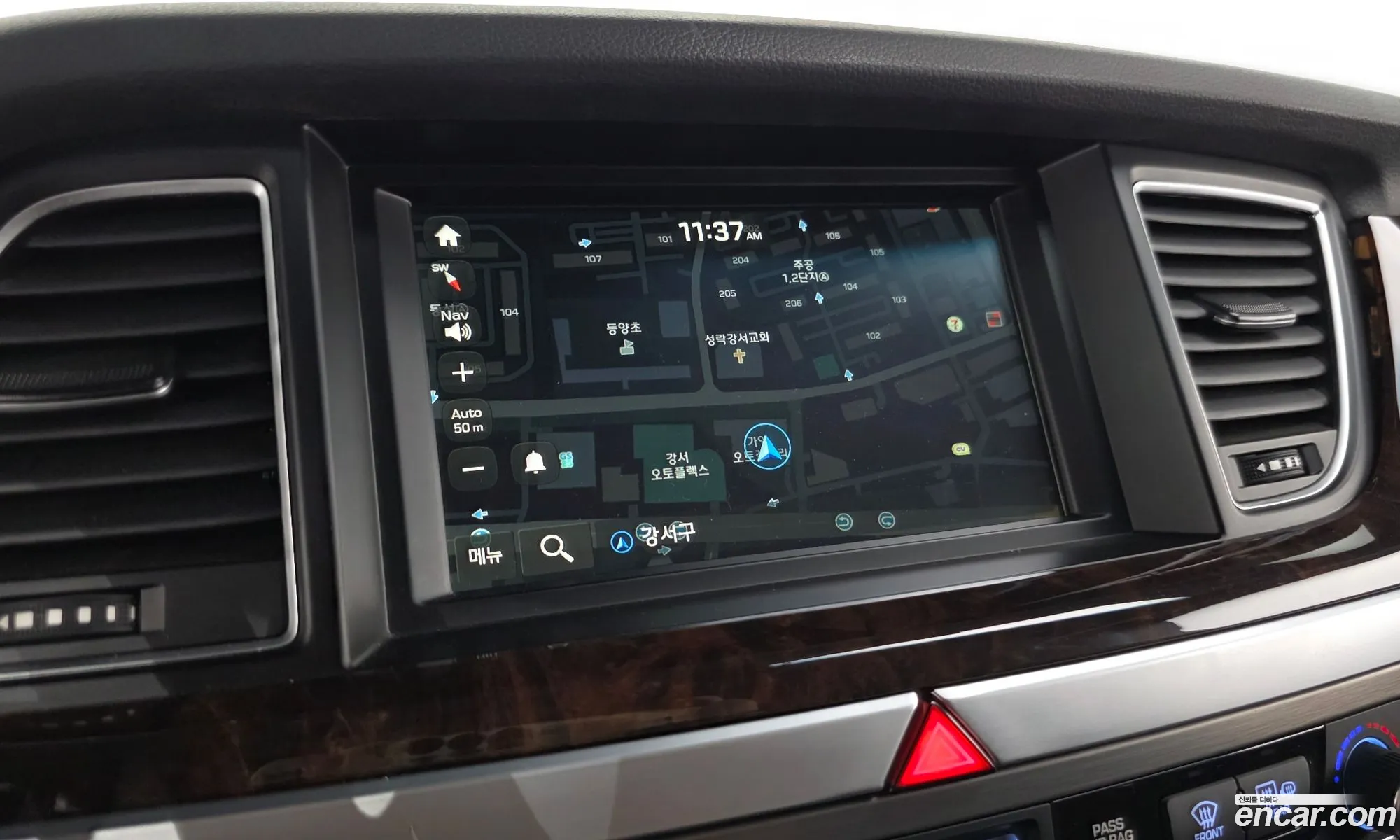 Hyundai Genesis DH 2016 — 16